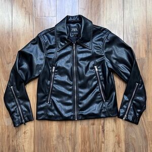 Zara • 90s Boxy Jacket